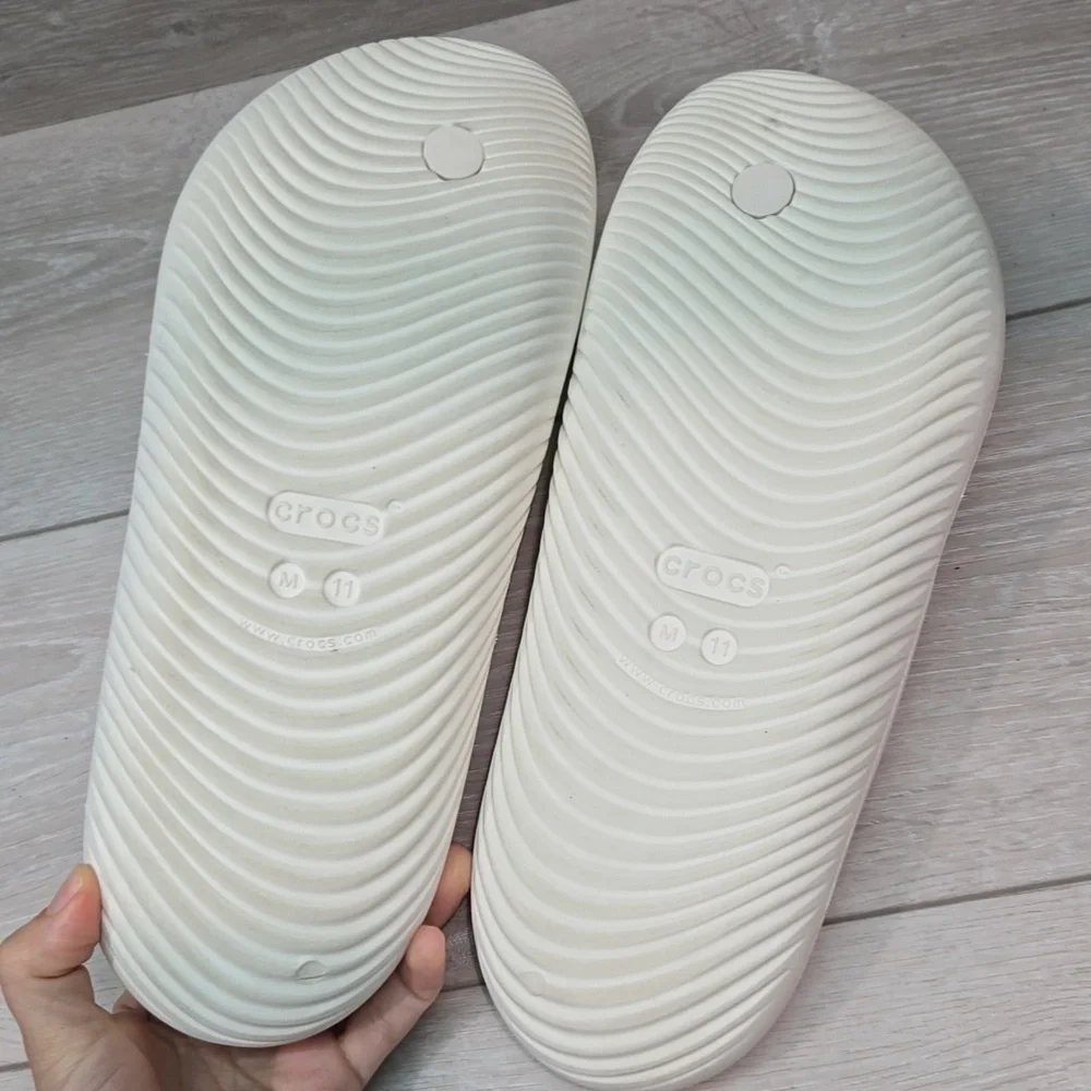 Crocs Mens Thong Rubber White Crocs Flip Flops Sandals Shoes Sz 11